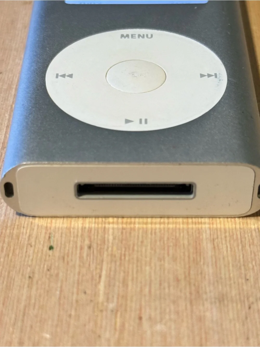 iPod Mini 1st Gen Model:A1051 4GB Silver Tested Good w/760 Song Read Info Below!